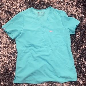 FIGS 1 pocket scrub top size M